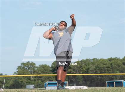 Thumbnail 1 in Suffolk County Section XI State Qualifier photogallery.