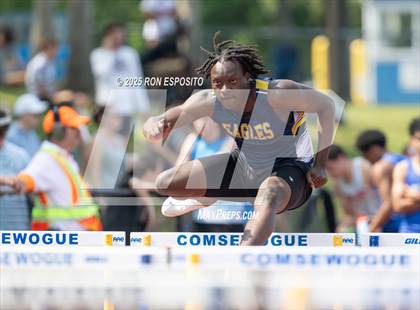 Thumbnail 2 in Suffolk County Section XI State Qualifier photogallery.