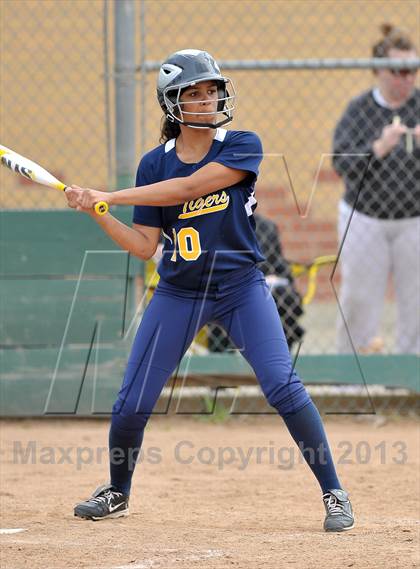 Thumbnail 3 in Armijo vs. Inderkum (Victory Pre-Season T.O.C.) photogallery.
