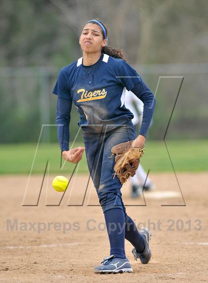 Thumbnail 3 in Armijo vs. Inderkum (Victory Pre-Season T.O.C.) photogallery.