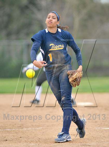 Thumbnail 2 in Armijo vs. Inderkum (Victory Pre-Season T.O.C.) photogallery.