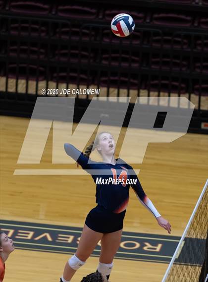 Thumbnail 2 in Churchill vs Brandeis photogallery.