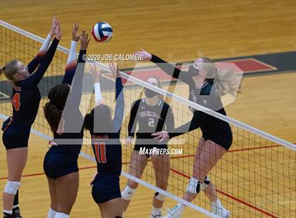Thumbnail 2 in Churchill vs Brandeis photogallery.