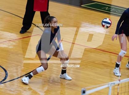 Thumbnail 1 in Churchill vs Brandeis photogallery.