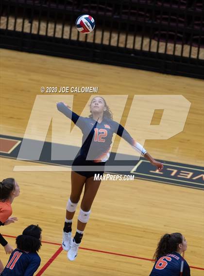Thumbnail 1 in Churchill vs Brandeis photogallery.
