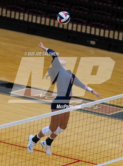 Thumbnail 1 in Churchill vs Brandeis photogallery.