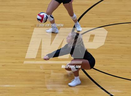 Thumbnail 1 in Churchill vs Brandeis photogallery.
