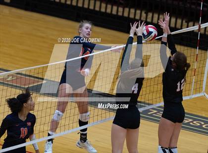 Thumbnail 3 in Churchill vs Brandeis photogallery.
