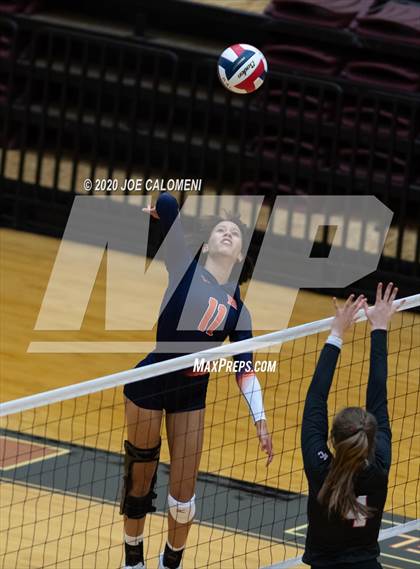 Thumbnail 2 in Churchill vs Brandeis photogallery.