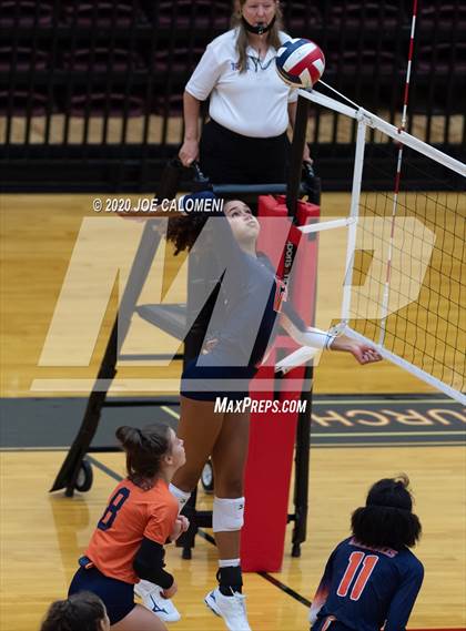 Thumbnail 3 in Churchill vs Brandeis photogallery.