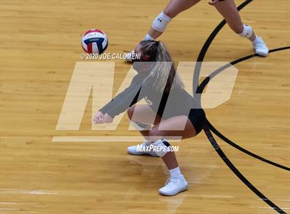 Thumbnail 1 in Churchill vs Brandeis photogallery.
