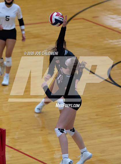 Thumbnail 3 in Churchill vs Brandeis photogallery.