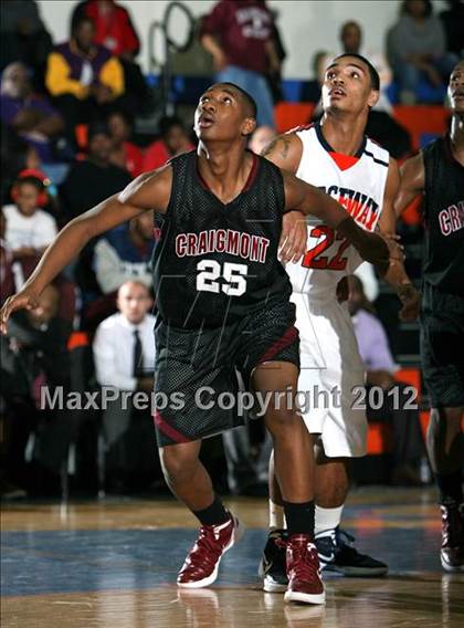 Thumbnail 2 in Craigmont vs. Ridgeway photogallery.