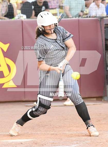 Thumbnail 3 in Round Valley vs. Kingman Academy (AIA 2A Final) photogallery.