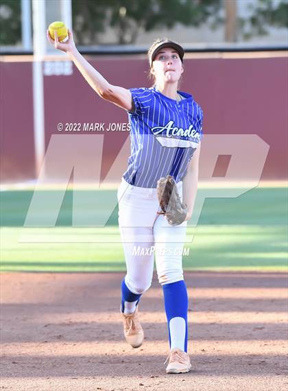 Thumbnail 1 in Round Valley vs. Kingman Academy (AIA 2A Final) photogallery.