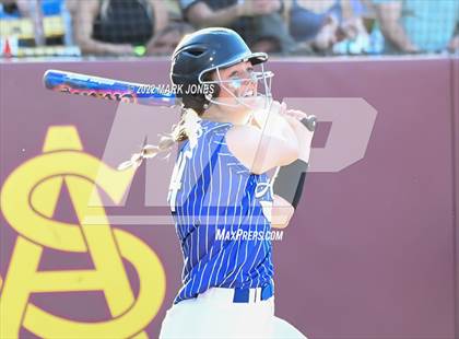 Thumbnail 2 in Round Valley vs. Kingman Academy (AIA 2A Final) photogallery.