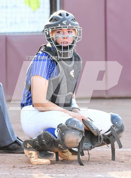 Thumbnail 3 in Round Valley vs. Kingman Academy (AIA 2A Final) photogallery.