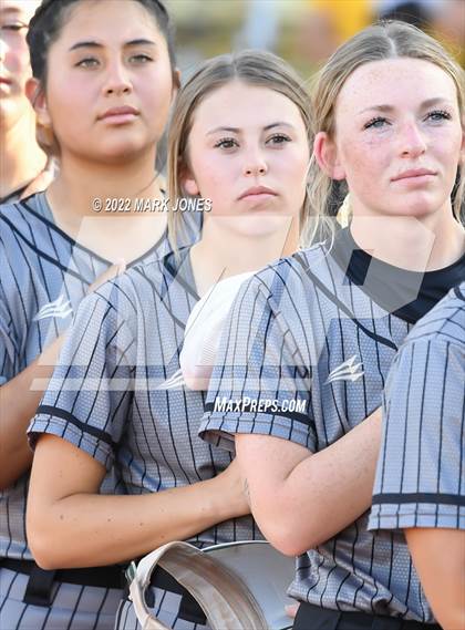 Thumbnail 3 in Round Valley vs. Kingman Academy (AIA 2A Final) photogallery.