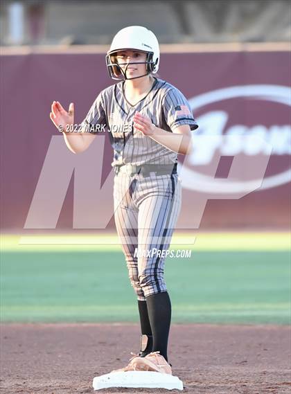 Thumbnail 1 in Round Valley vs. Kingman Academy (AIA 2A Final) photogallery.
