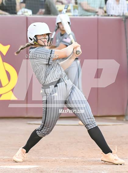 Thumbnail 3 in Round Valley vs. Kingman Academy (AIA 2A Final) photogallery.