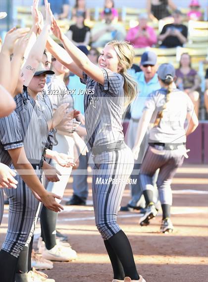 Thumbnail 3 in Round Valley vs. Kingman Academy (AIA 2A Final) photogallery.