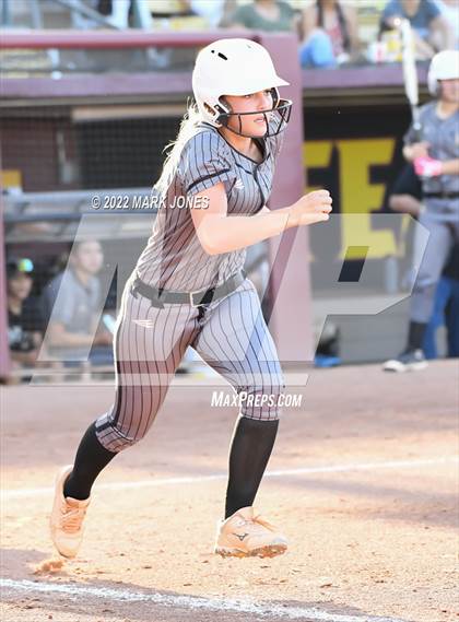 Thumbnail 1 in Round Valley vs. Kingman Academy (AIA 2A Final) photogallery.