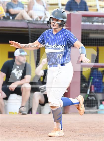 Thumbnail 2 in Round Valley vs. Kingman Academy (AIA 2A Final) photogallery.