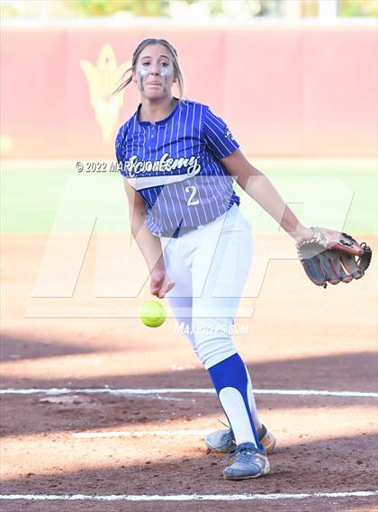 Thumbnail 1 in Round Valley vs. Kingman Academy (AIA 2A Final) photogallery.