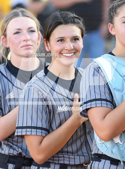Thumbnail 1 in Round Valley vs. Kingman Academy (AIA 2A Final) photogallery.