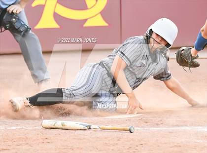 Thumbnail 3 in Round Valley vs. Kingman Academy (AIA 2A Final) photogallery.