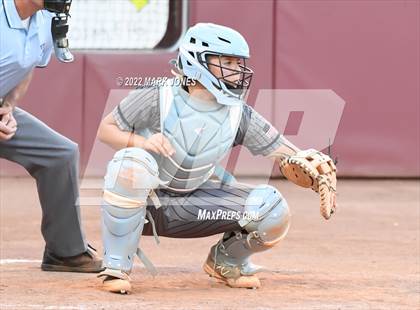 Thumbnail 3 in Round Valley vs. Kingman Academy (AIA 2A Final) photogallery.