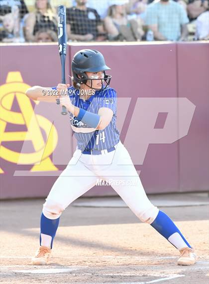 Thumbnail 3 in Round Valley vs. Kingman Academy (AIA 2A Final) photogallery.