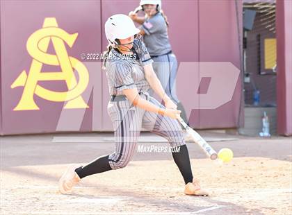 Thumbnail 1 in Round Valley vs. Kingman Academy (AIA 2A Final) photogallery.