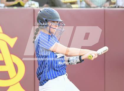 Thumbnail 1 in Round Valley vs. Kingman Academy (AIA 2A Final) photogallery.