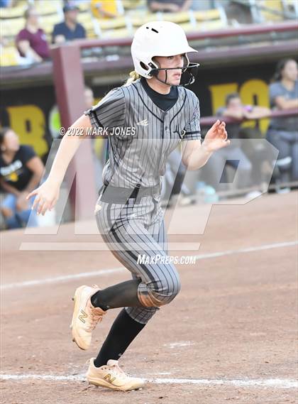 Thumbnail 3 in Round Valley vs. Kingman Academy (AIA 2A Final) photogallery.