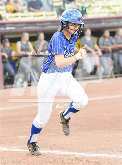 Thumbnail 2 in Round Valley vs. Kingman Academy (AIA 2A Final) photogallery.