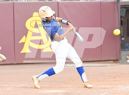 Thumbnail 2 in Round Valley vs. Kingman Academy (AIA 2A Final) photogallery.