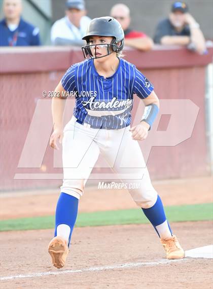 Thumbnail 1 in Round Valley vs. Kingman Academy (AIA 2A Final) photogallery.