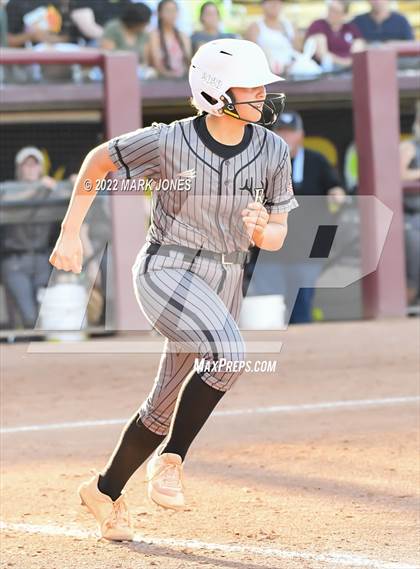 Thumbnail 1 in Round Valley vs. Kingman Academy (AIA 2A Final) photogallery.