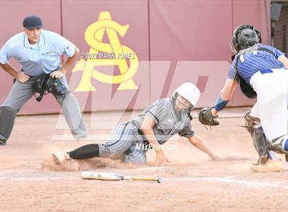 Thumbnail 1 in Round Valley vs. Kingman Academy (AIA 2A Final) photogallery.