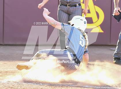 Thumbnail 1 in Round Valley vs. Kingman Academy (AIA 2A Final) photogallery.