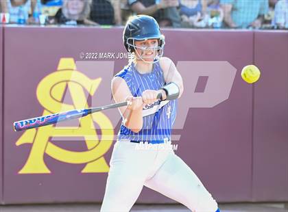 Thumbnail 1 in Round Valley vs. Kingman Academy (AIA 2A Final) photogallery.