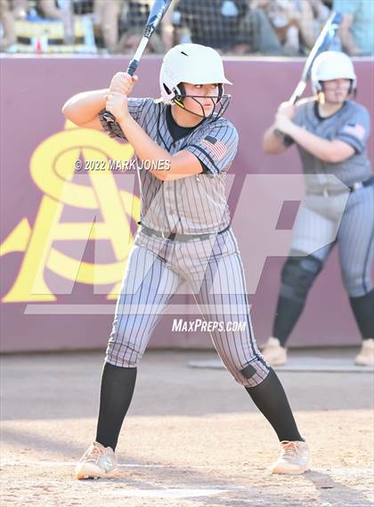 Thumbnail 2 in Round Valley vs. Kingman Academy (AIA 2A Final) photogallery.