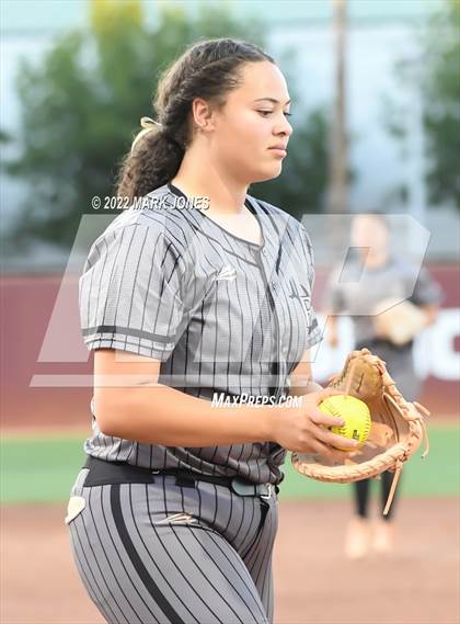 Thumbnail 3 in Round Valley vs. Kingman Academy (AIA 2A Final) photogallery.