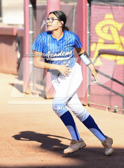 Thumbnail 1 in Round Valley vs. Kingman Academy (AIA 2A Final) photogallery.