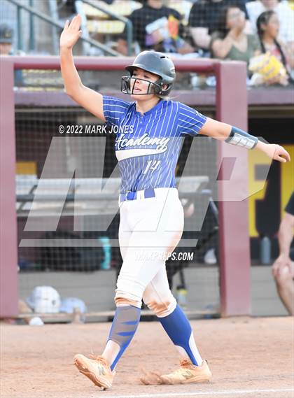 Thumbnail 3 in Round Valley vs. Kingman Academy (AIA 2A Final) photogallery.