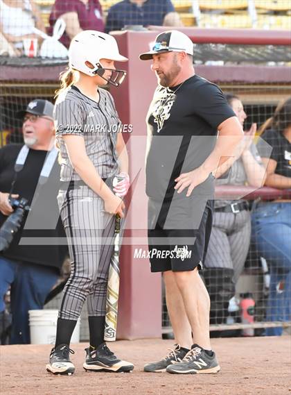 Thumbnail 3 in Round Valley vs. Kingman Academy (AIA 2A Final) photogallery.
