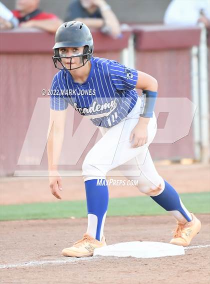 Thumbnail 1 in Round Valley vs. Kingman Academy (AIA 2A Final) photogallery.