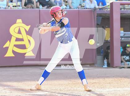Thumbnail 3 in Round Valley vs. Kingman Academy (AIA 2A Final) photogallery.