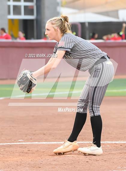 Thumbnail 3 in Round Valley vs. Kingman Academy (AIA 2A Final) photogallery.
